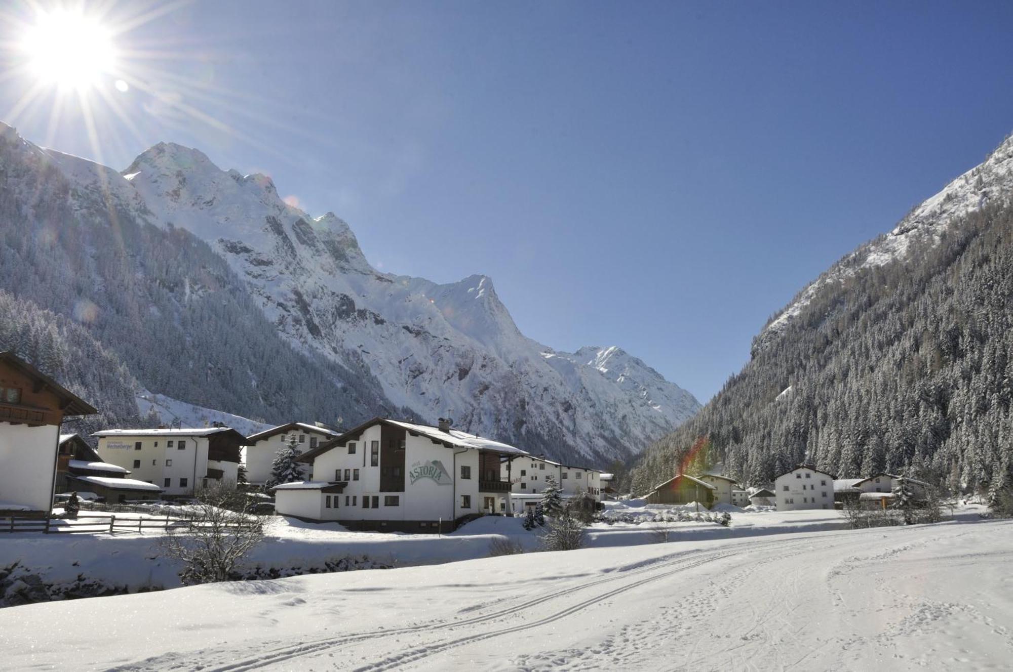Appartamento Haus Astoria Sankt Leonhard im Pitztal Esterno foto